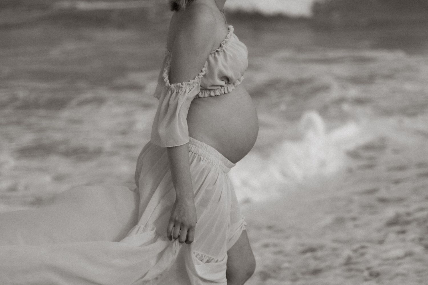 outdoor beach maternity, client closet dress