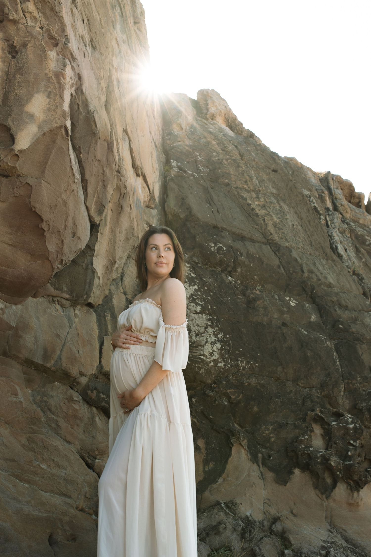 Maternity couple's session at the beach