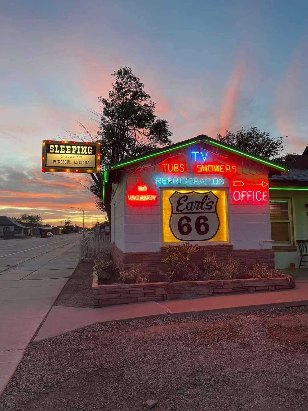 Earl's Motor Court Route 66 Winslow Arizona