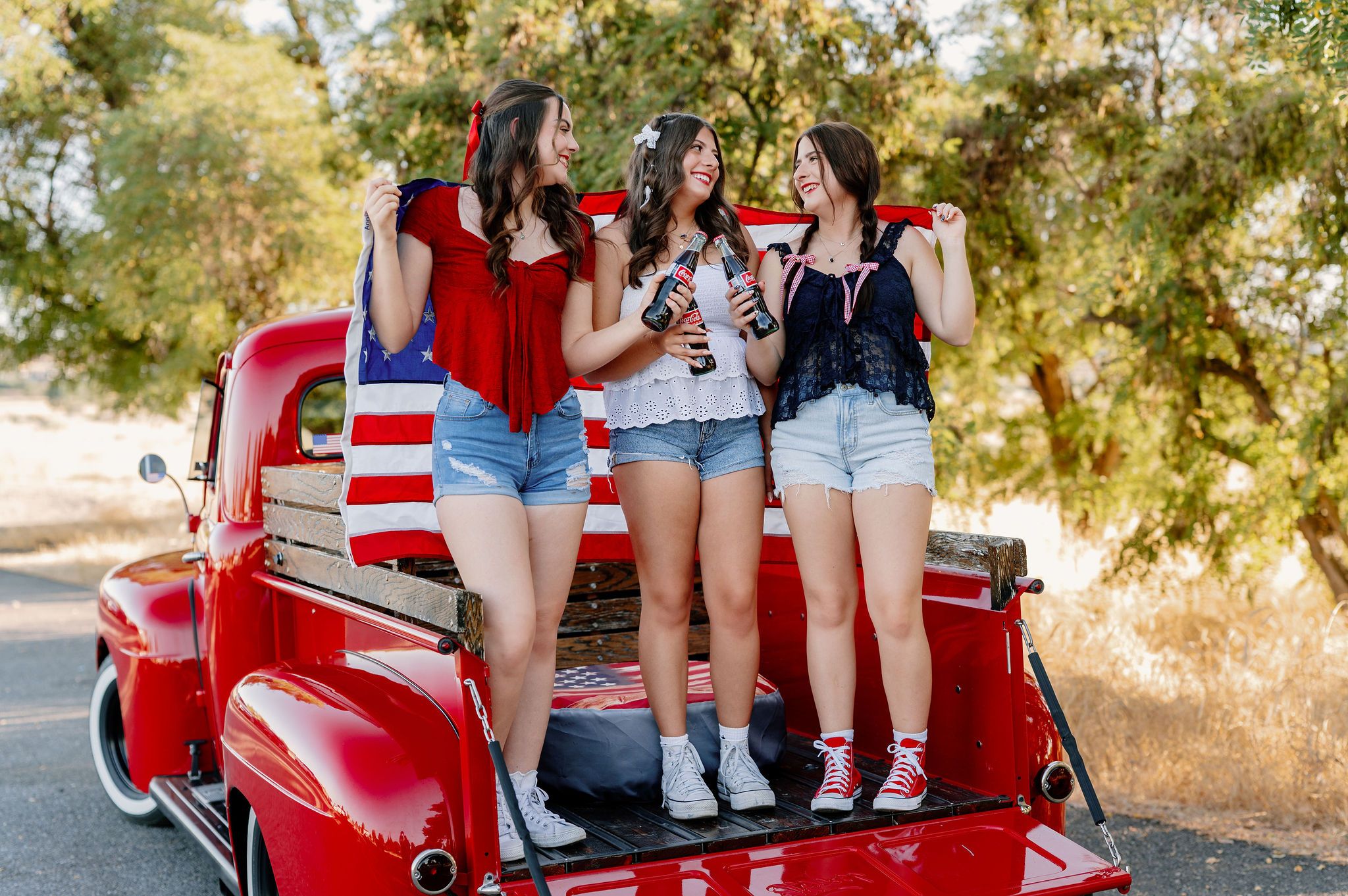 Senior pictures with the American flag
