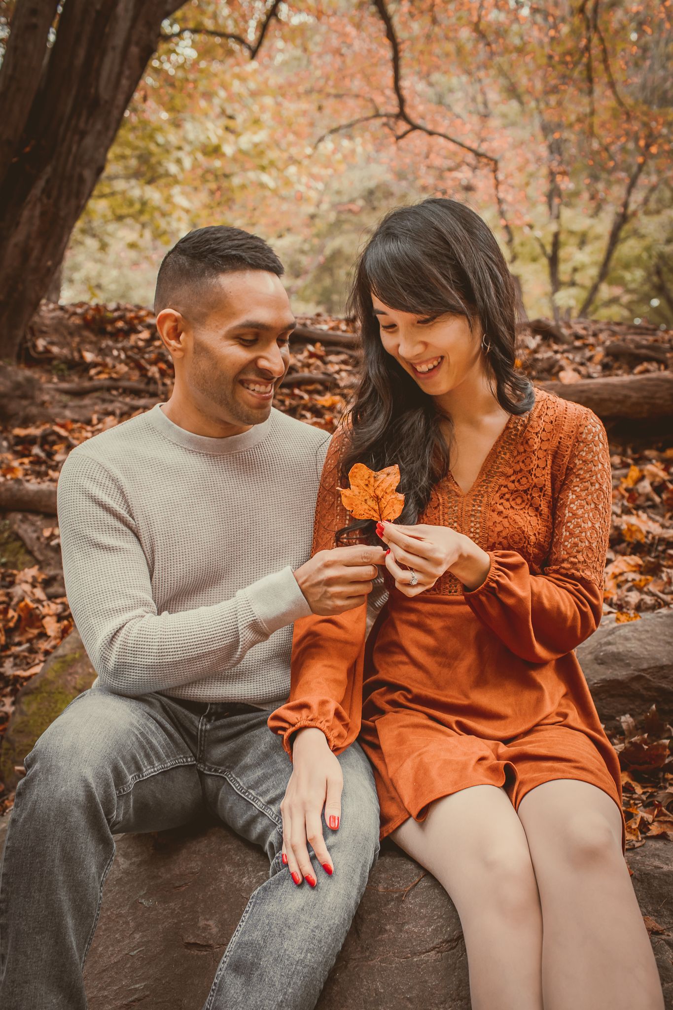 dc-fall-foliage-engagement-photographer-mini-session