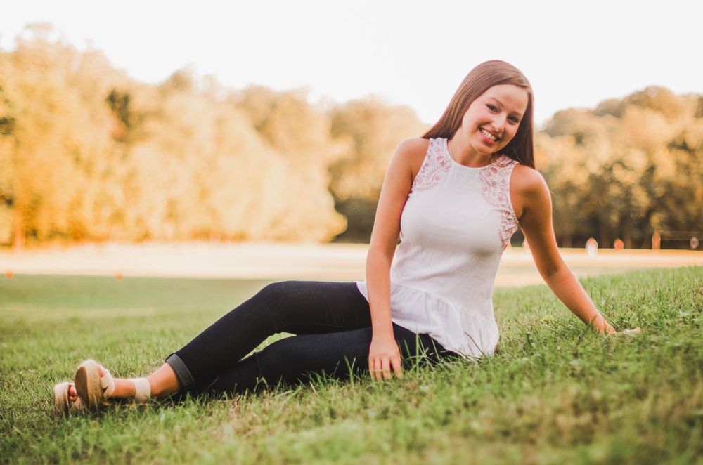 Senior portrait session in North Bethesda, MD. Photographed by Joey Rushfield of the DMV area.