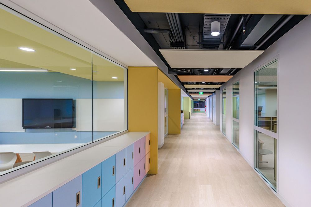 Classrooms and corridors at Reddam House North Shore, Sydney. © SIX84 Photography