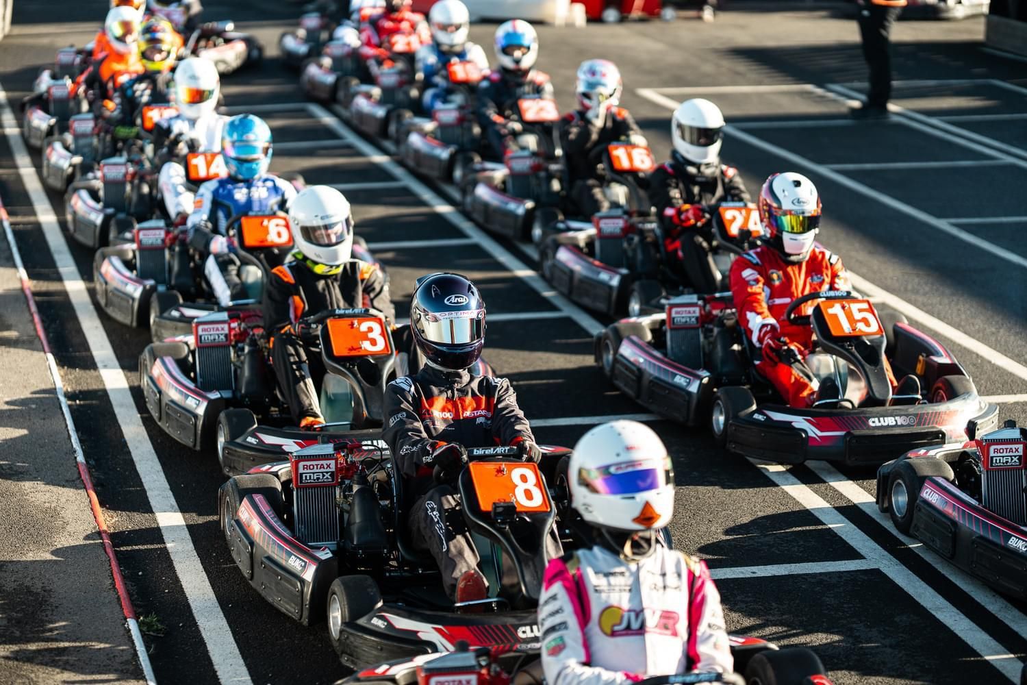 Full grid of Club100 Karts at warden law