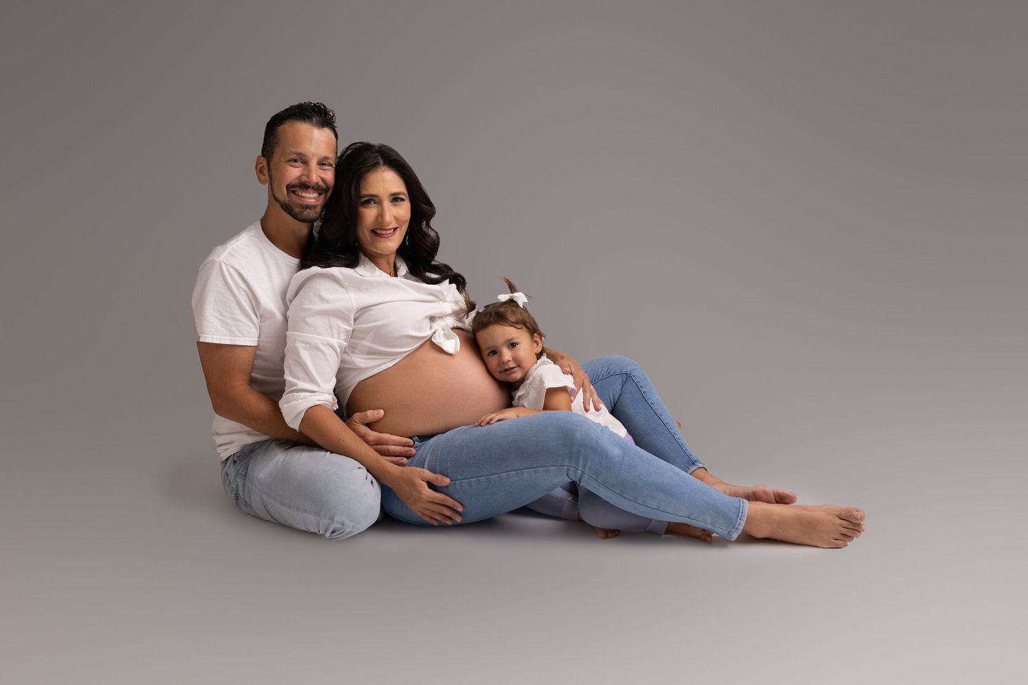 jeans maternity photoshoot
