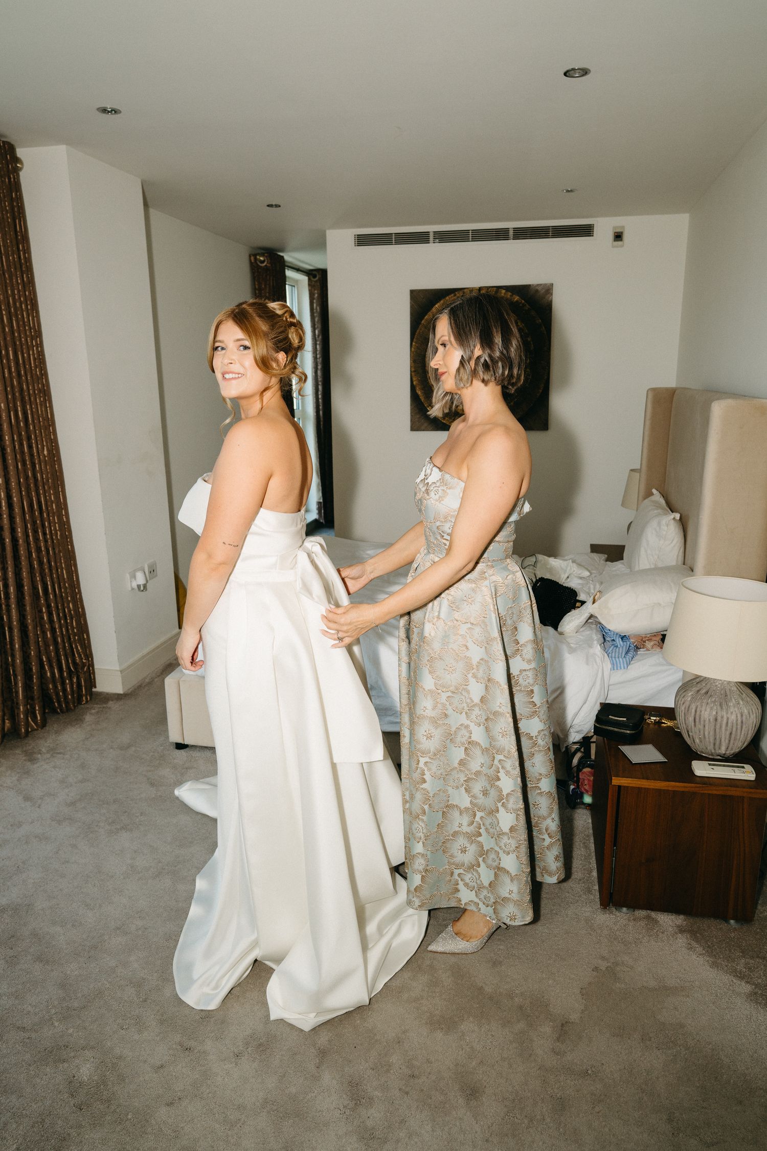 Relaxed wedding elopement in London city, taken by editorial, documentary wedding photographer based in the UK