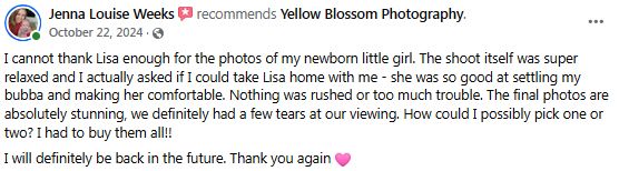 A social media review comment praising a photography business for a positive photo session experience.
