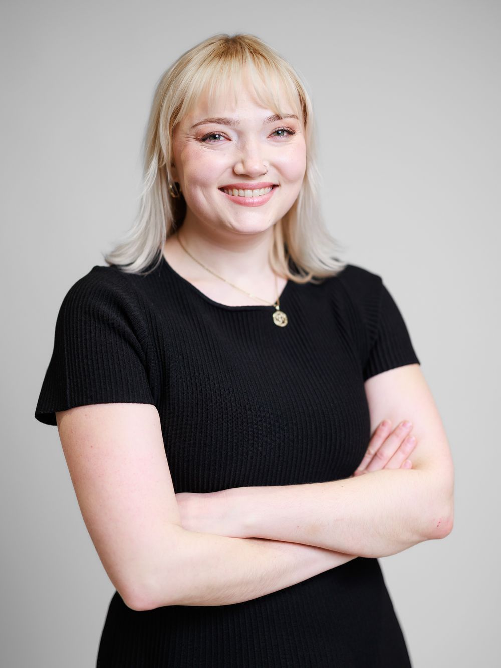 A headshot portrait of a woman. Toronto branding photography.