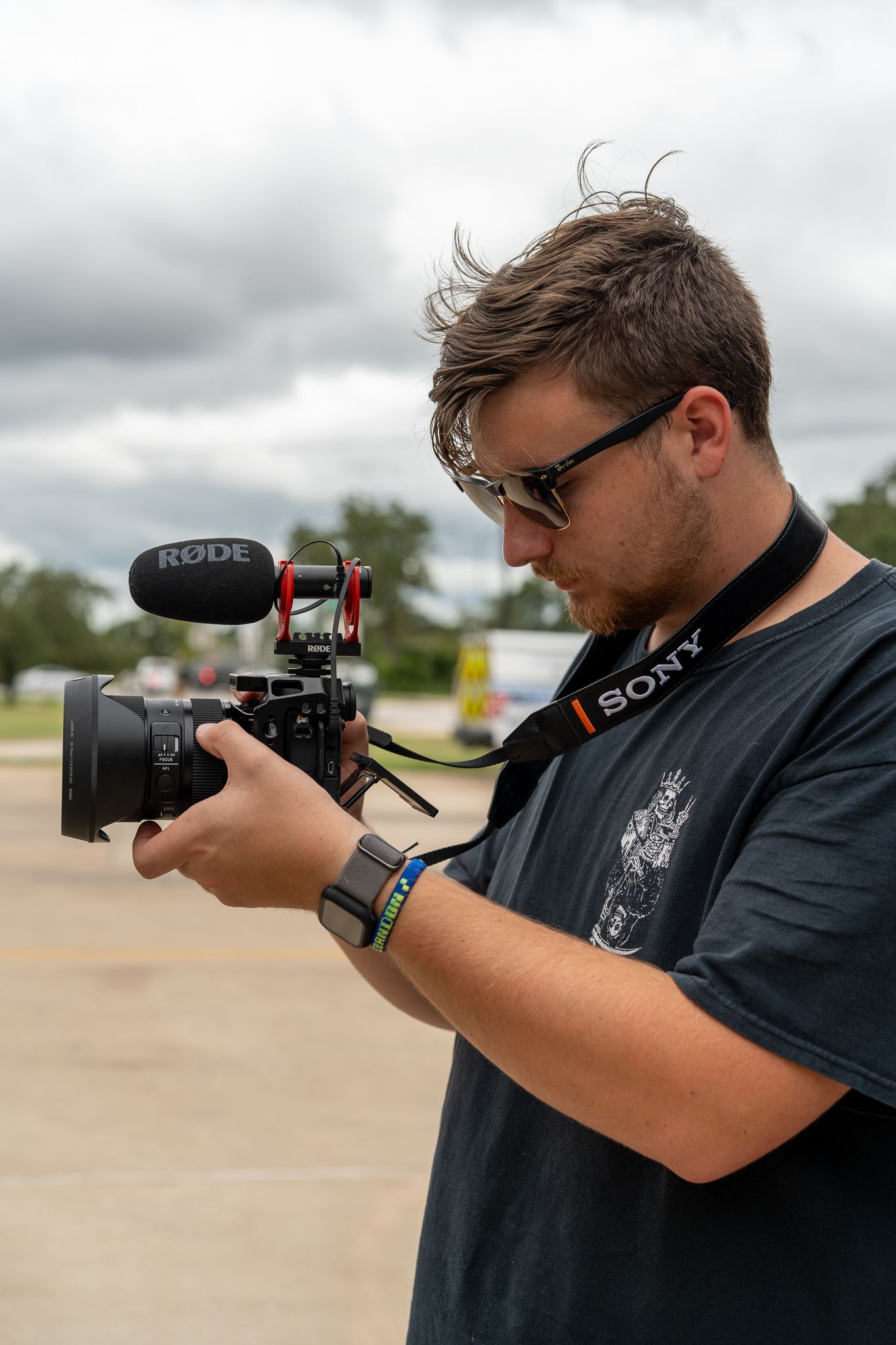 associate-photographer-brandon-collaborating-on-projects-in-college-station-texas-capturing-images