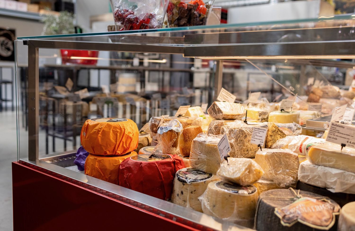 Difonzo Eat & Market
Krendelstr. 26
Isernhagen / Altwarmbüchen
Difonzo Italian Fine Food
Käse Frischteke