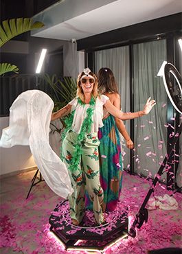 Dreamlightibiza,360 Video booth in ibiza for rent with Biodegradable confetti .jpg
