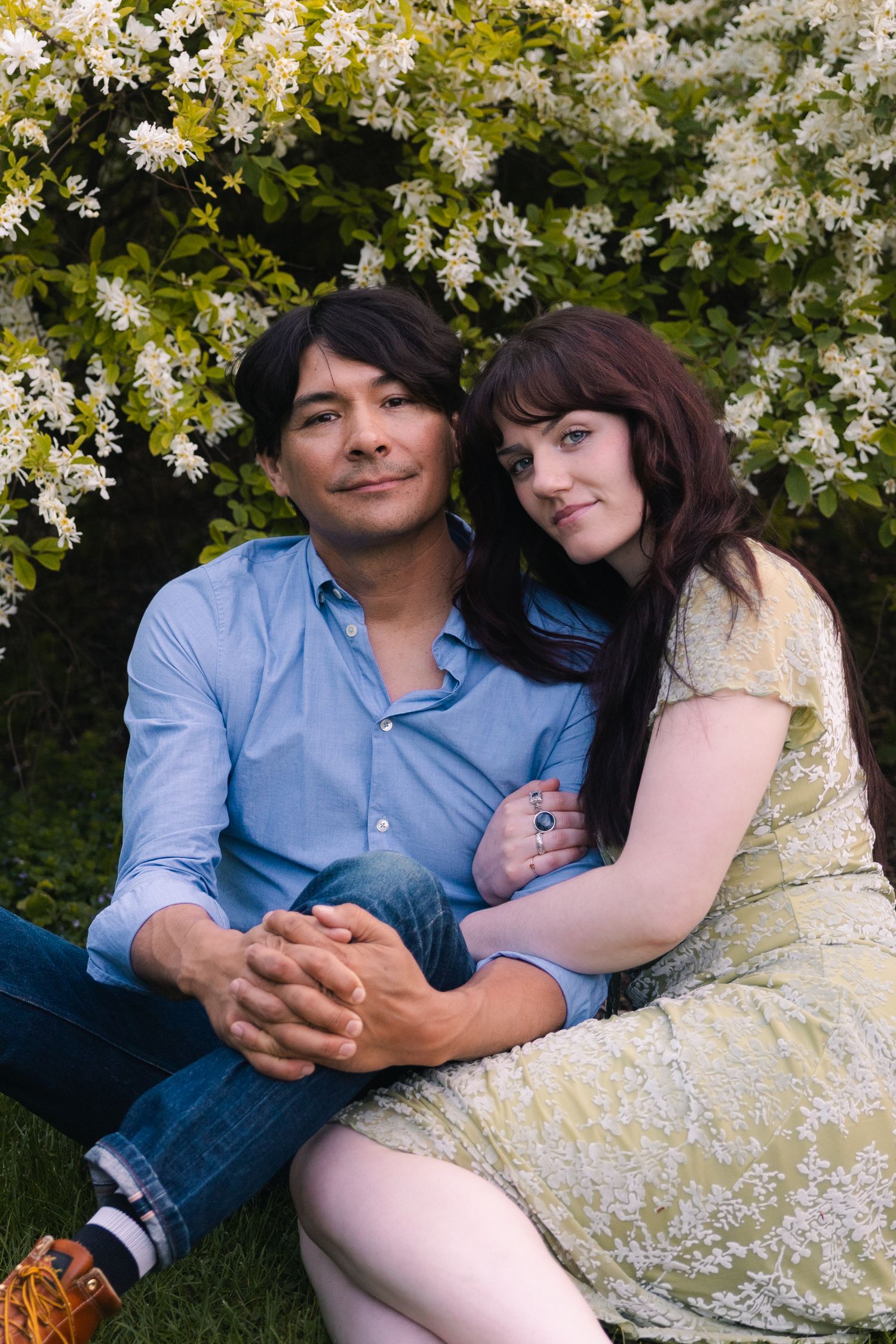 madison wi engagement couple photoshoot professional photographer spring uw arboretum cherry blossom trees lilacs middleton verona deforest