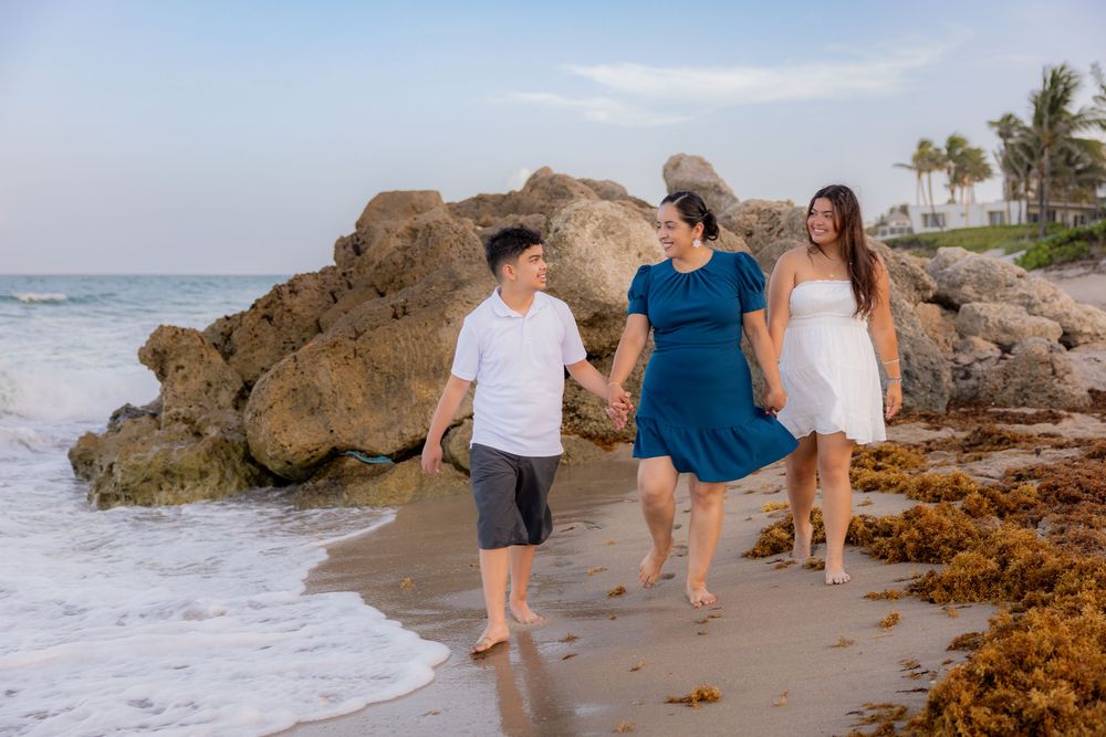 Candid family portraits in Fort Lauderdale featuring grandparents, parents, kids, and cousins during a Florida trip