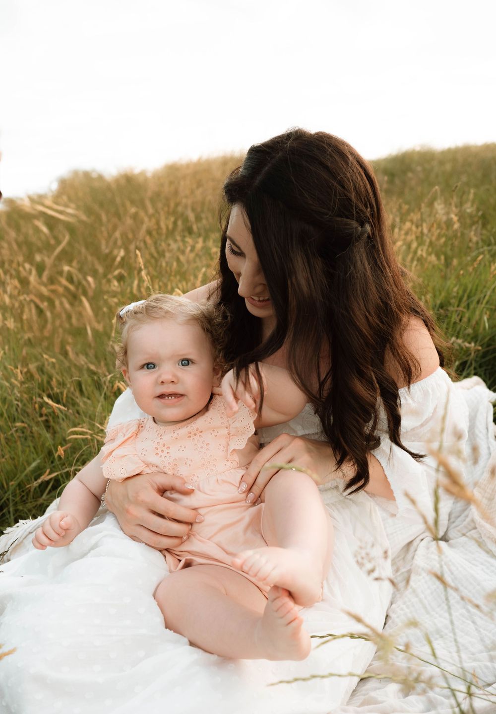 in home newborn session, newborn photographer Manchester, Manchester motherhood, Manchester Wedding photographer, romantic storytelling