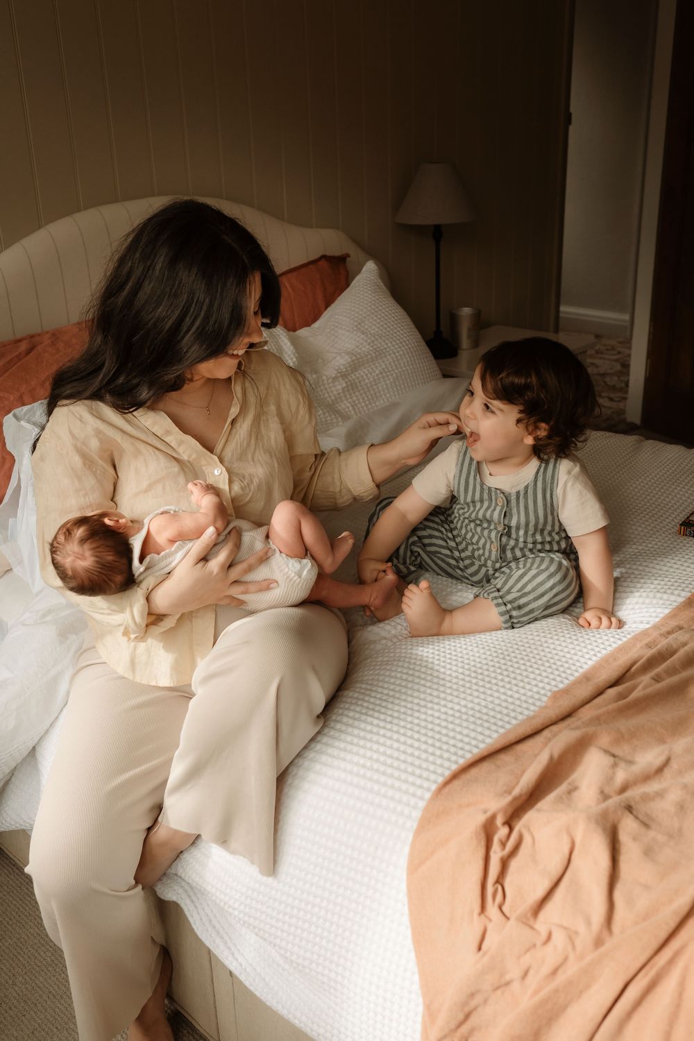 in home newborn session, newborn photographer Manchester, Manchester motherhood, Manchester Wedding photographer, romantic storytelling