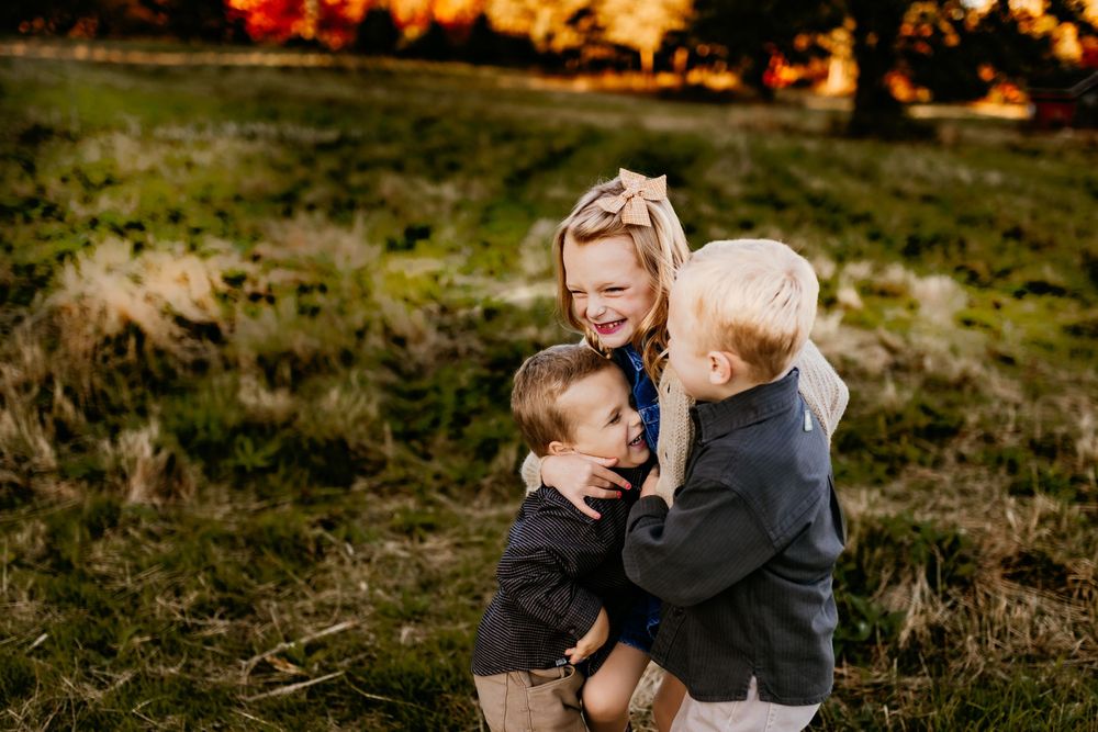 Field Motherhood and Family Photo session in Marion indiana