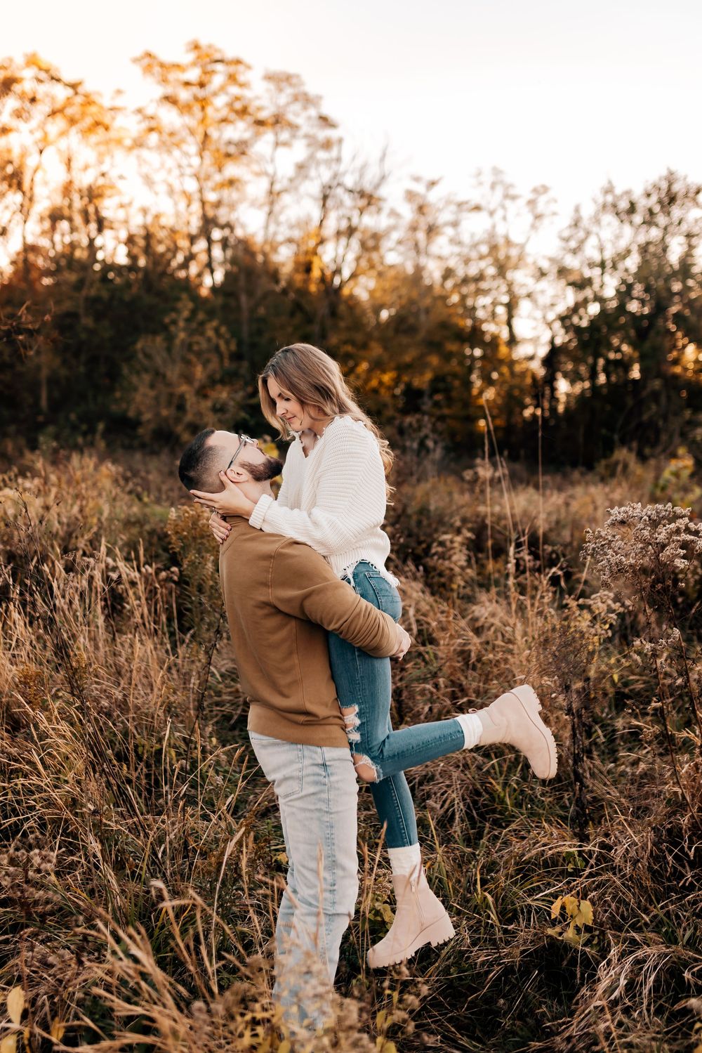 Field Motherhood and Family Photo session in Marion indiana