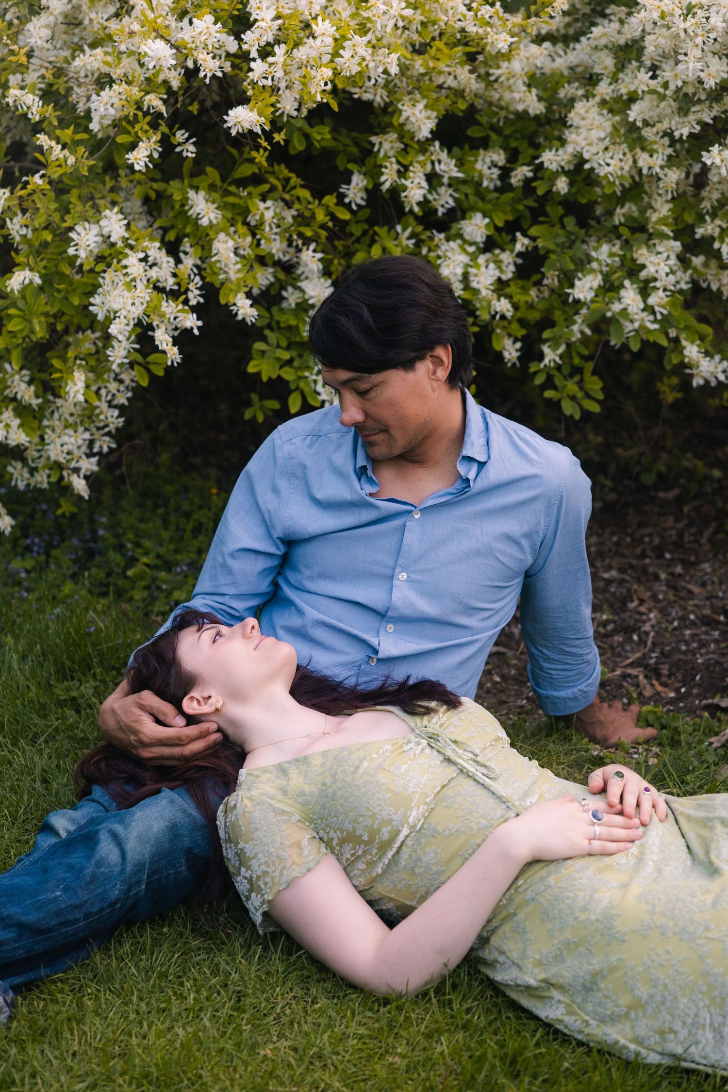 madison wi engagement couple photoshoot professional photographer spring uw arboretum cherry blossom trees lilacs middleton verona deforest