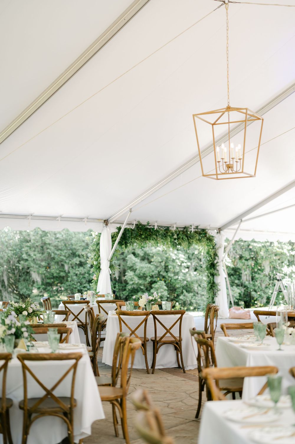 Legare Waring House wedding photos from a top Charleston wedding photographer. See more timeless and candid wedding photos Legare Waring