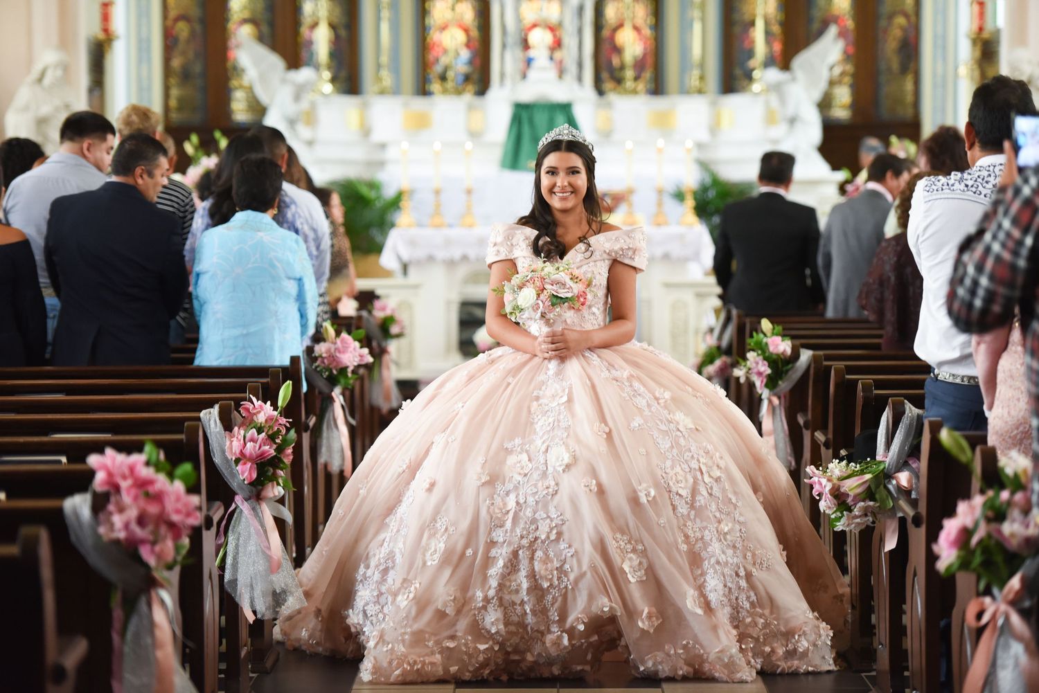 Quinceanera Photo Checklist quince photography DFW best quince photographers fotolilly photography quince ceremony and celebration Dallas Tx