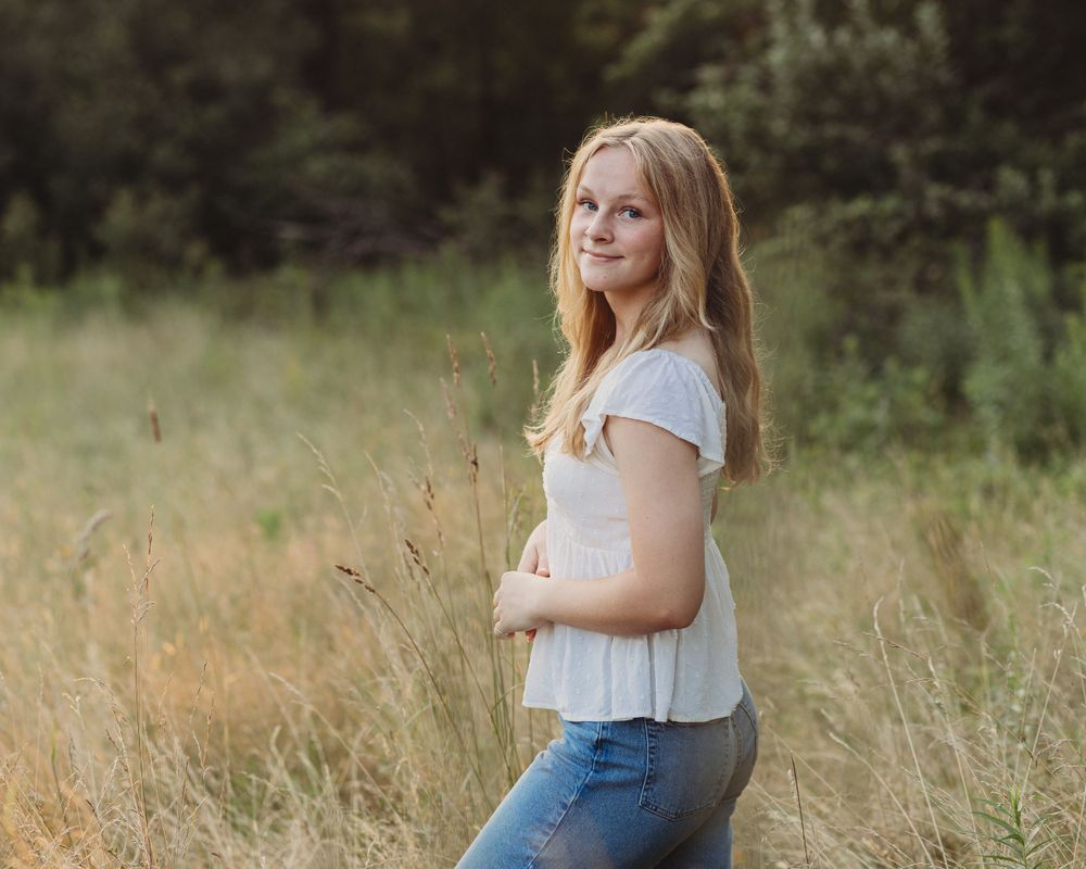 Professional senior graduate photo outdoors