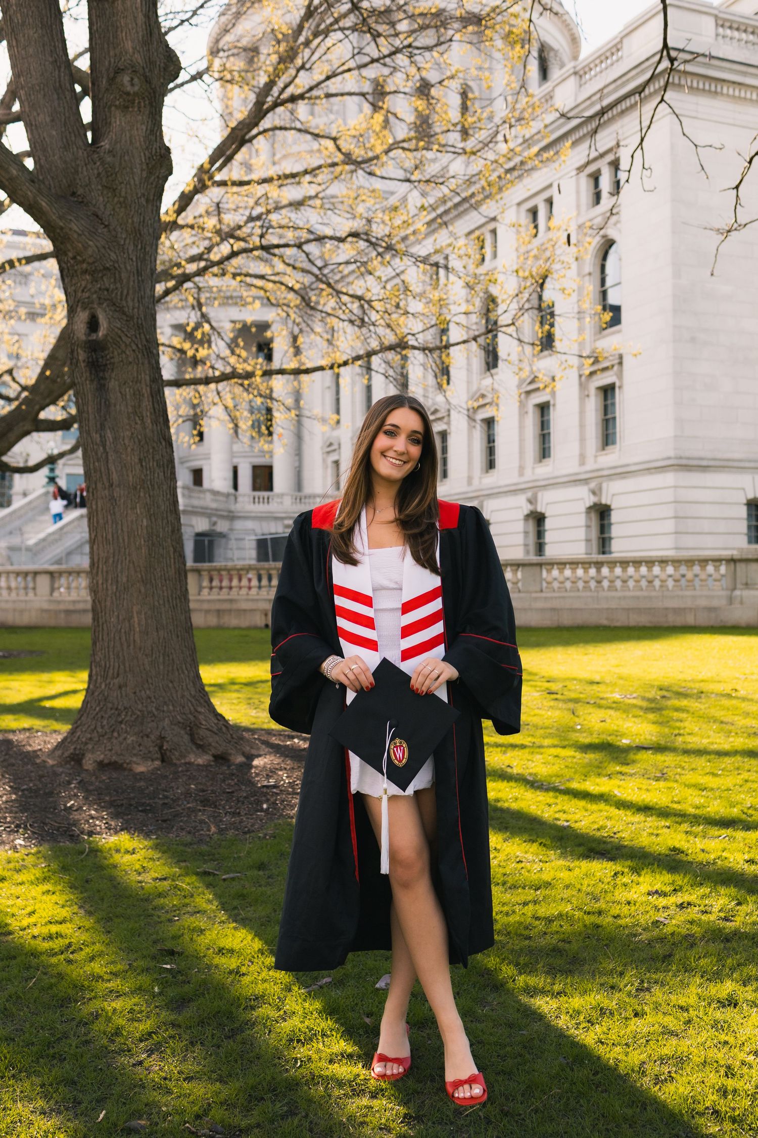 uw madison university of wisconsin alumni graduation graduates professional photos bascom hill capitol building college sorority sisters