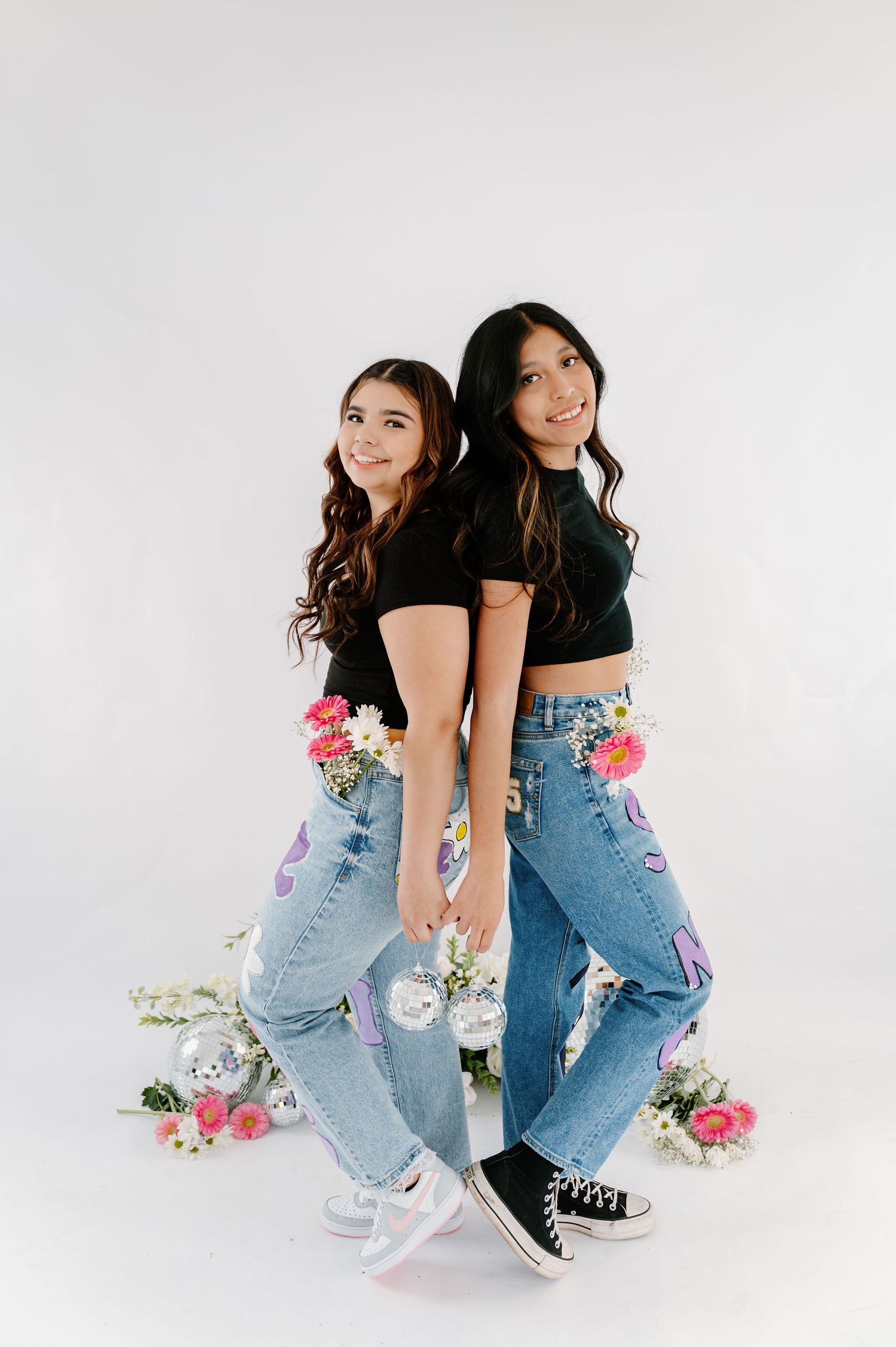Best friend senior pictures at Casa Blanca Tri-Cities
