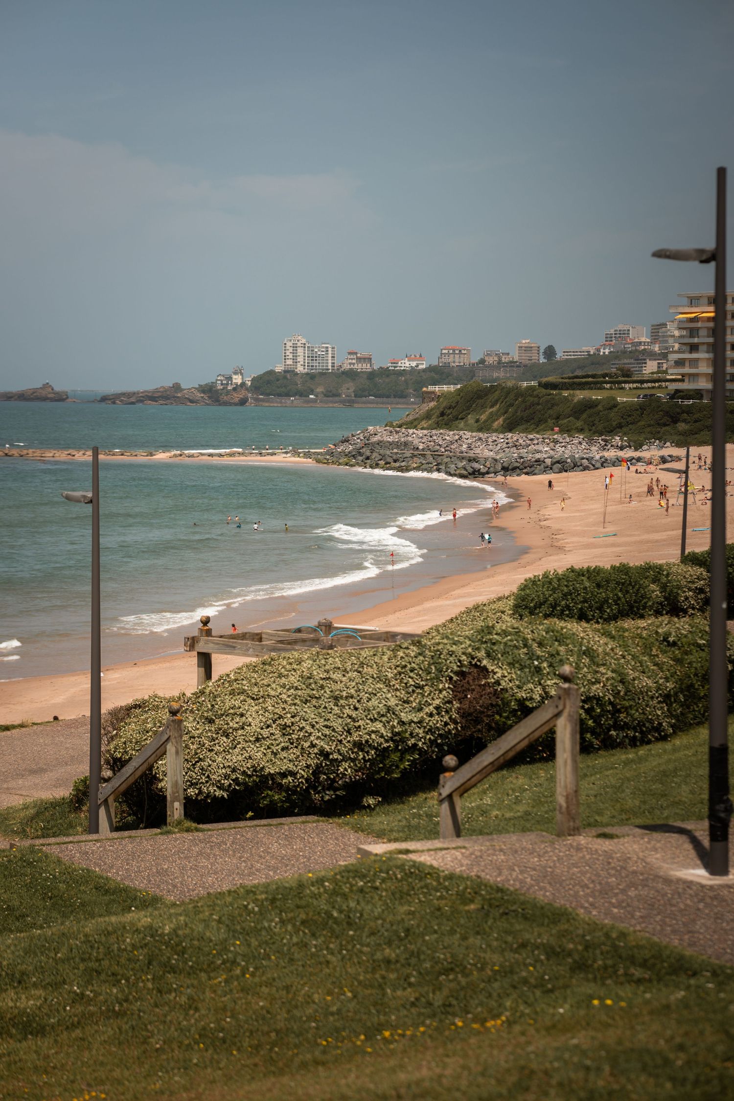 Plage de Biarritz a côté du festival Wheels and Waves 2025