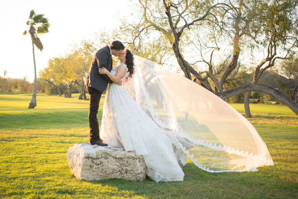 Poised Estate Venue. Weslaco, Texas