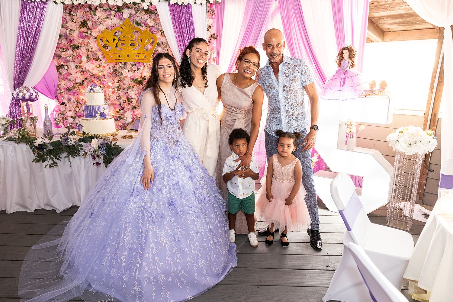 quinceneara photographer, quinceneara, quinceneara photography, sweet 15, birthday photos, birthday girl, quinceneara decor, party dress
