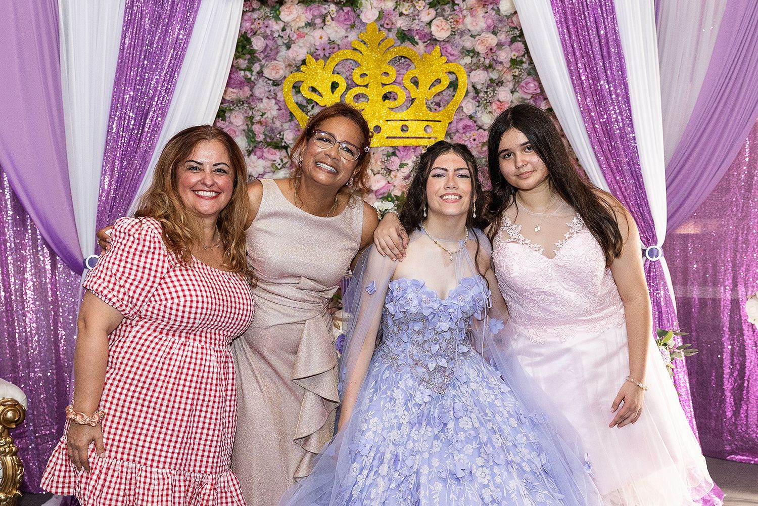 quinceneara photographer, quinceneara, quinceneara photography, sweet 15, birthday photos, birthday girl, quinceneara decor, party dresses