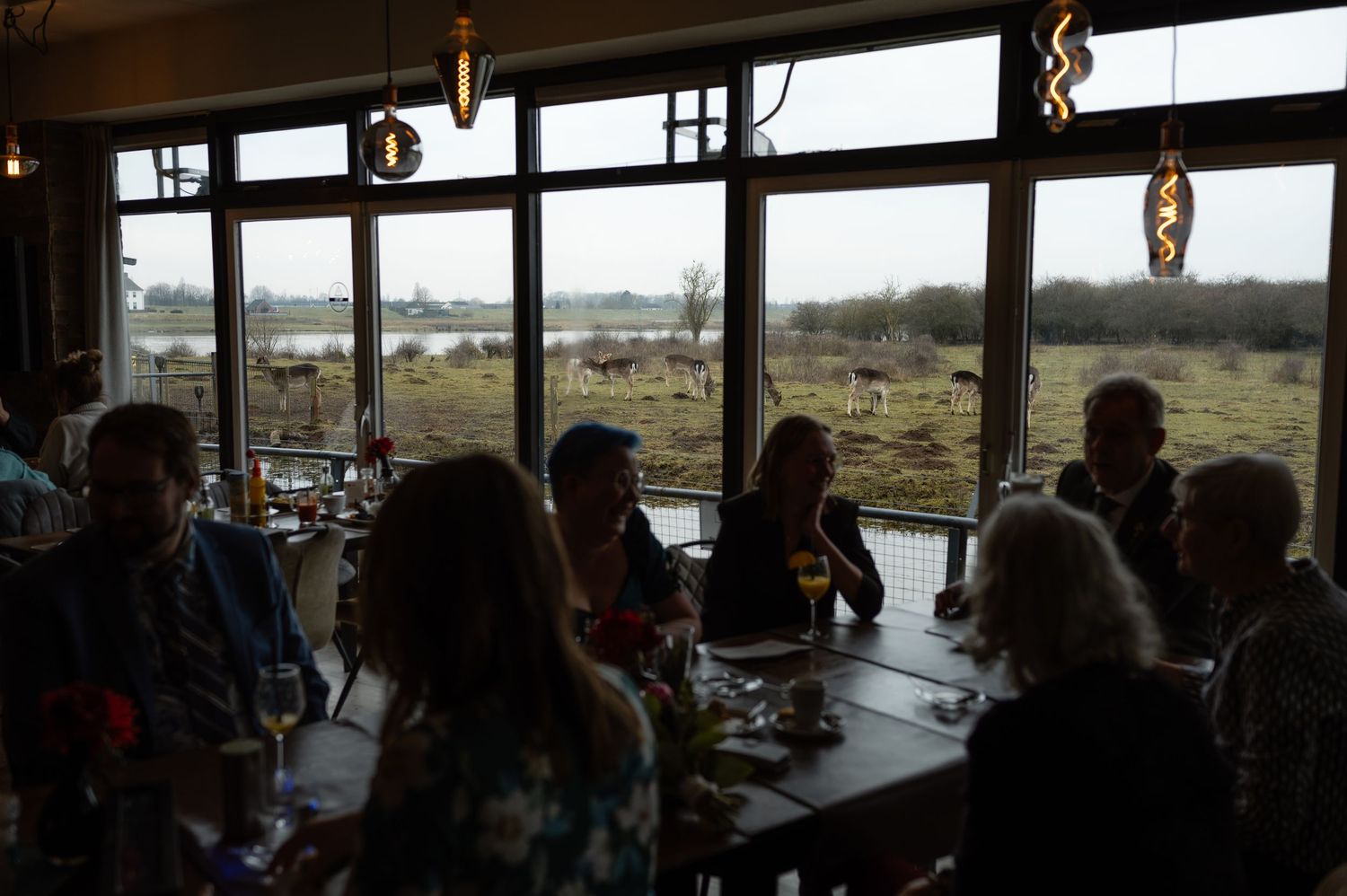 Lunch bruiloft Blauwe Kamer Rhenen - Elles Yanna Photography