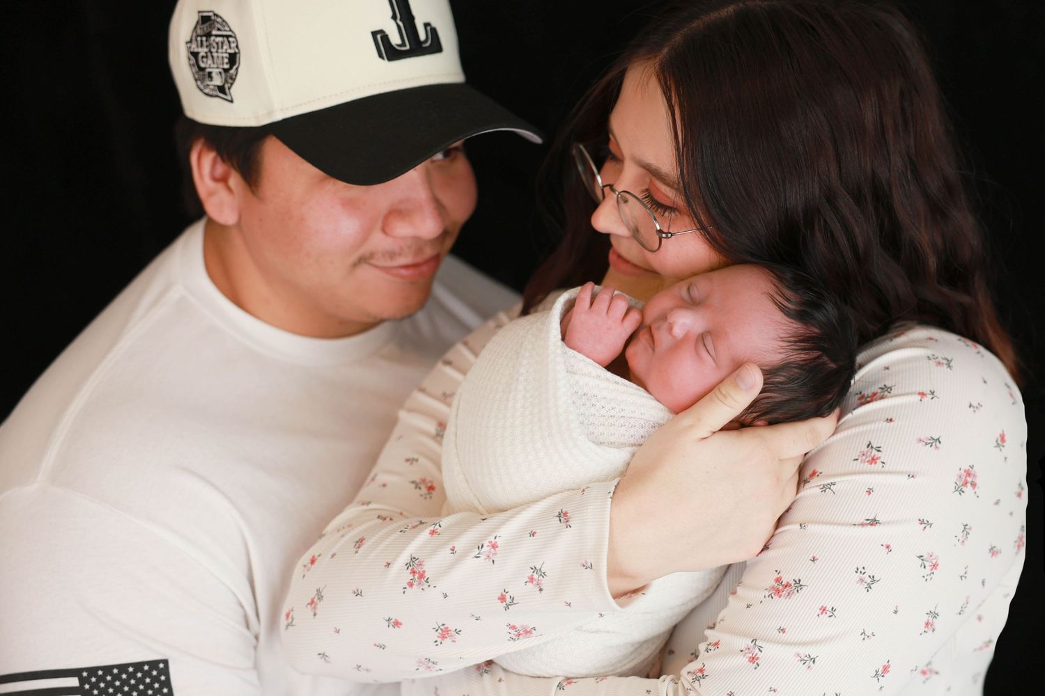 #CarlsbadNM #CarlsbadnmPhotography #RoswellNM #ArtesiaNM #HobbsNM #NewbornPhotography #BabyPictures #babyandfamilypictures #maternitypicture