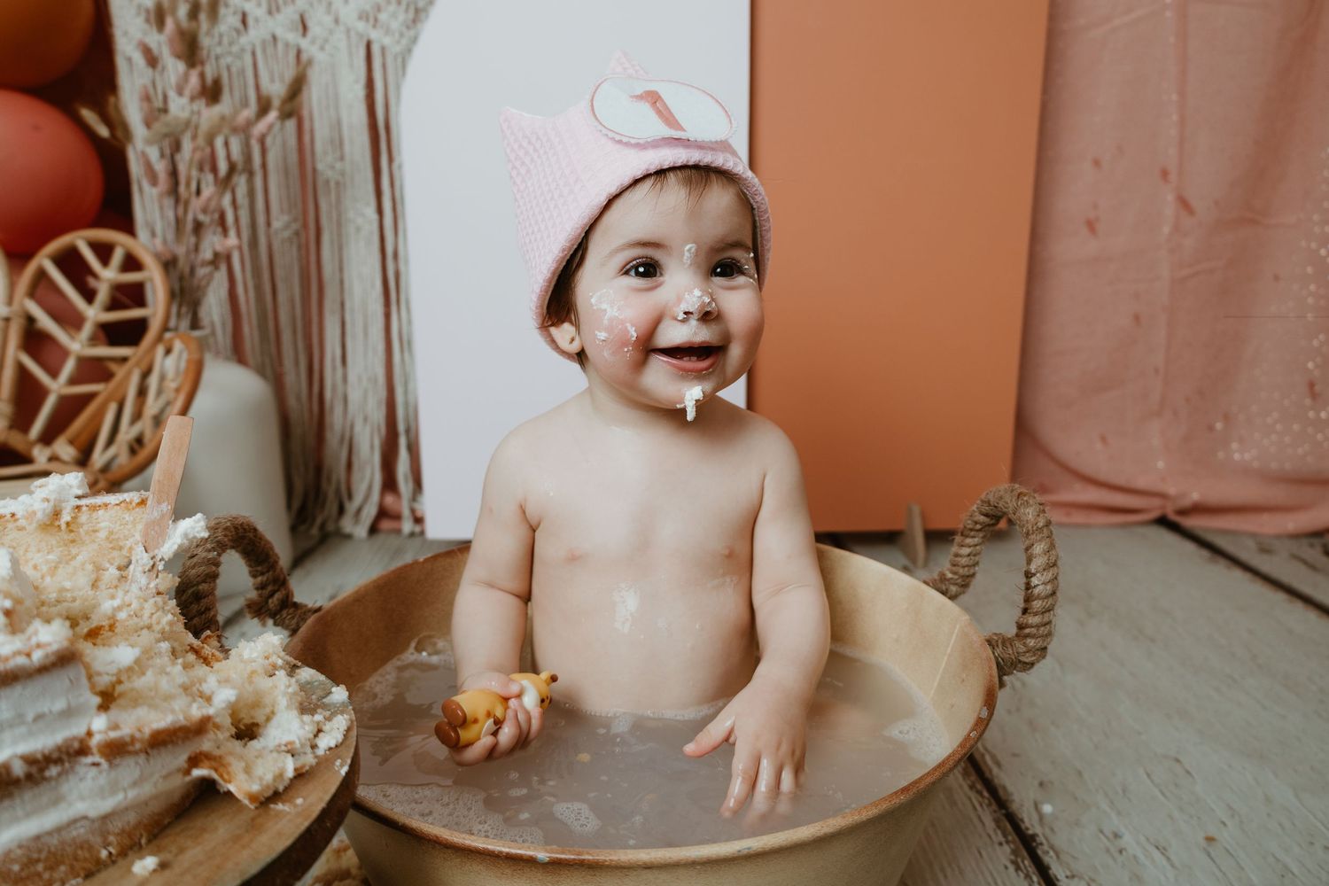 Sesión Smash Cake en valencia primer cumpleaños + tarta sin azúcar + baño calentito