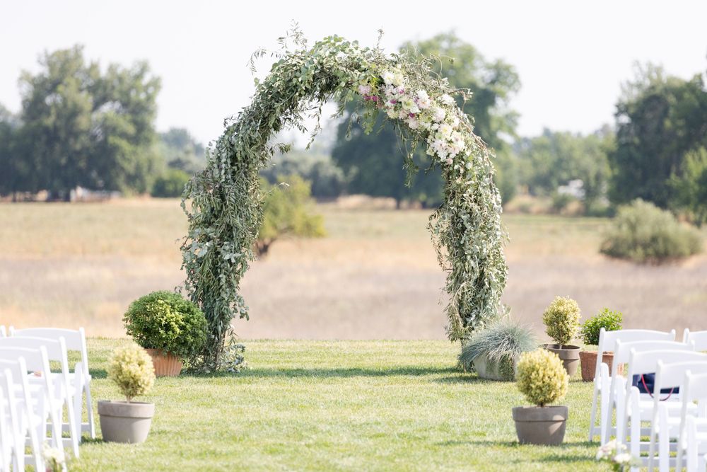 Arch detail shot at Orland, California Wedding at private residence, Northern California photographer