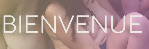 Stylized text reading 'BIENVENUE' overlaid on a soft, blurred pink background.