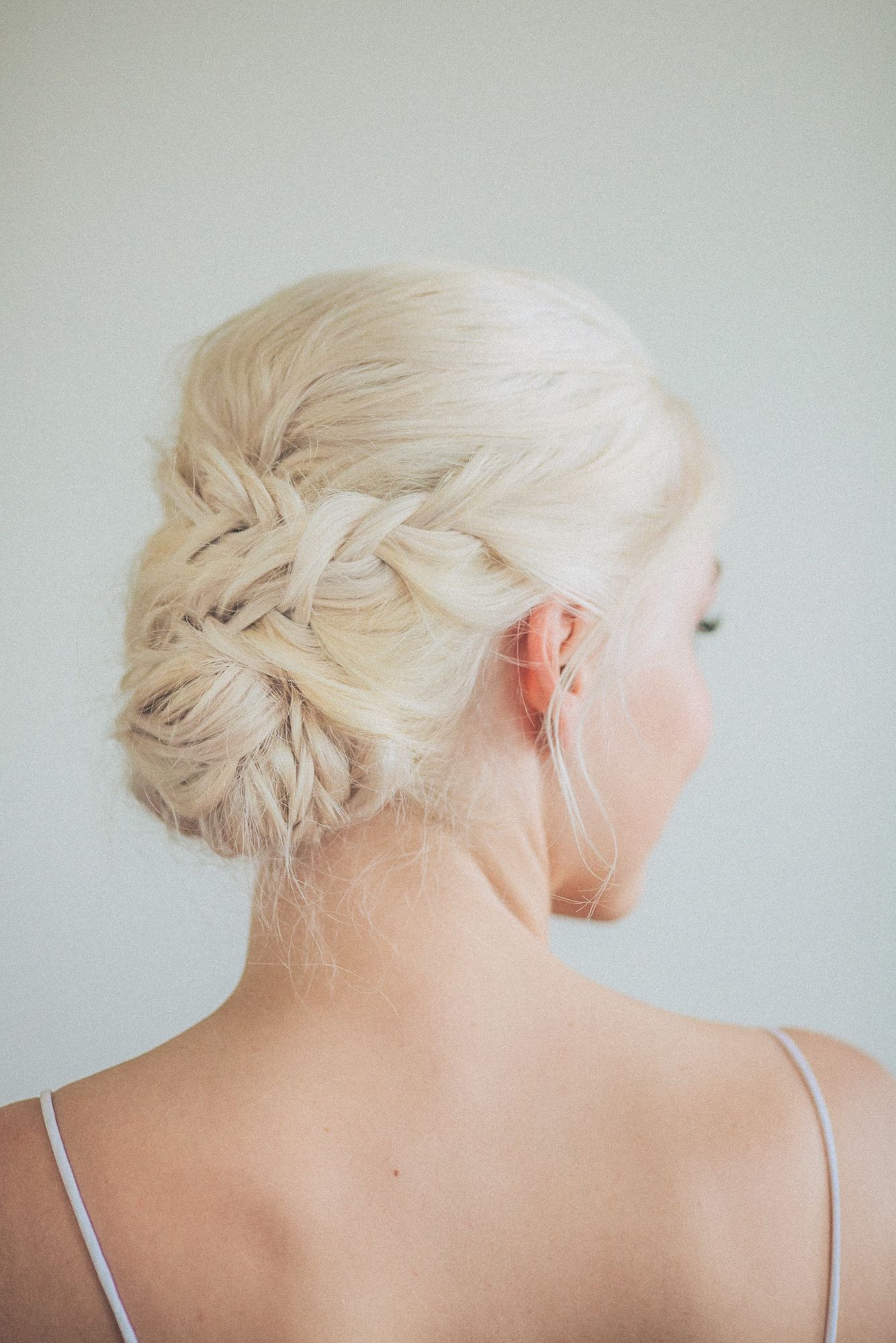 Elegant bridal portrait at casa dos penedos, an exclusive wedding venue by penha longa catering. captured by a Portugal wedding photographer