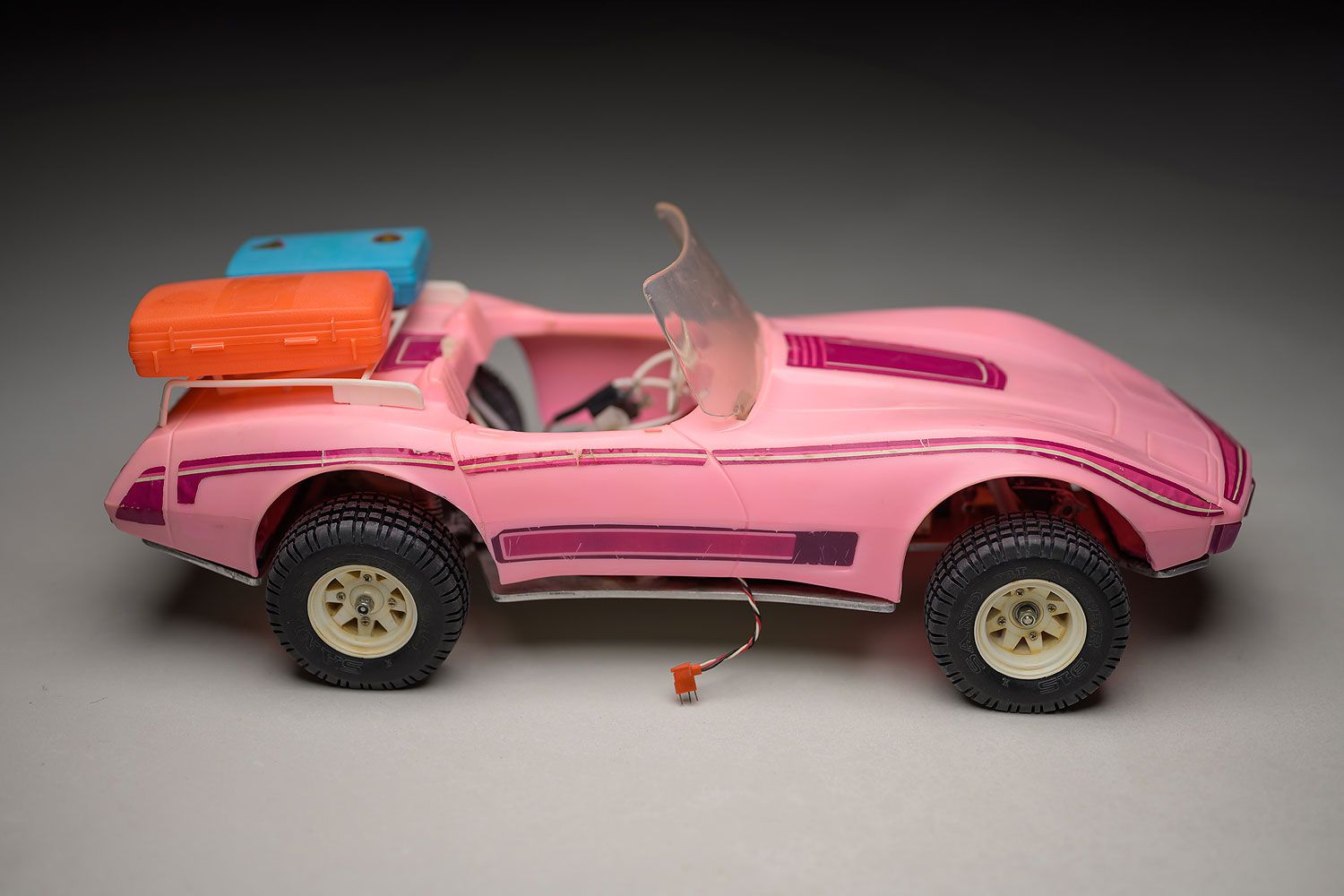 Modern photos of Gizmo's Corvette movie prop