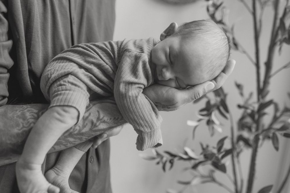 Studio 22 | Salem Oregon Newborn Photographer | Salem Oregon Lifestyle Photographer | Corvallis Oregon Newborn Photographer
