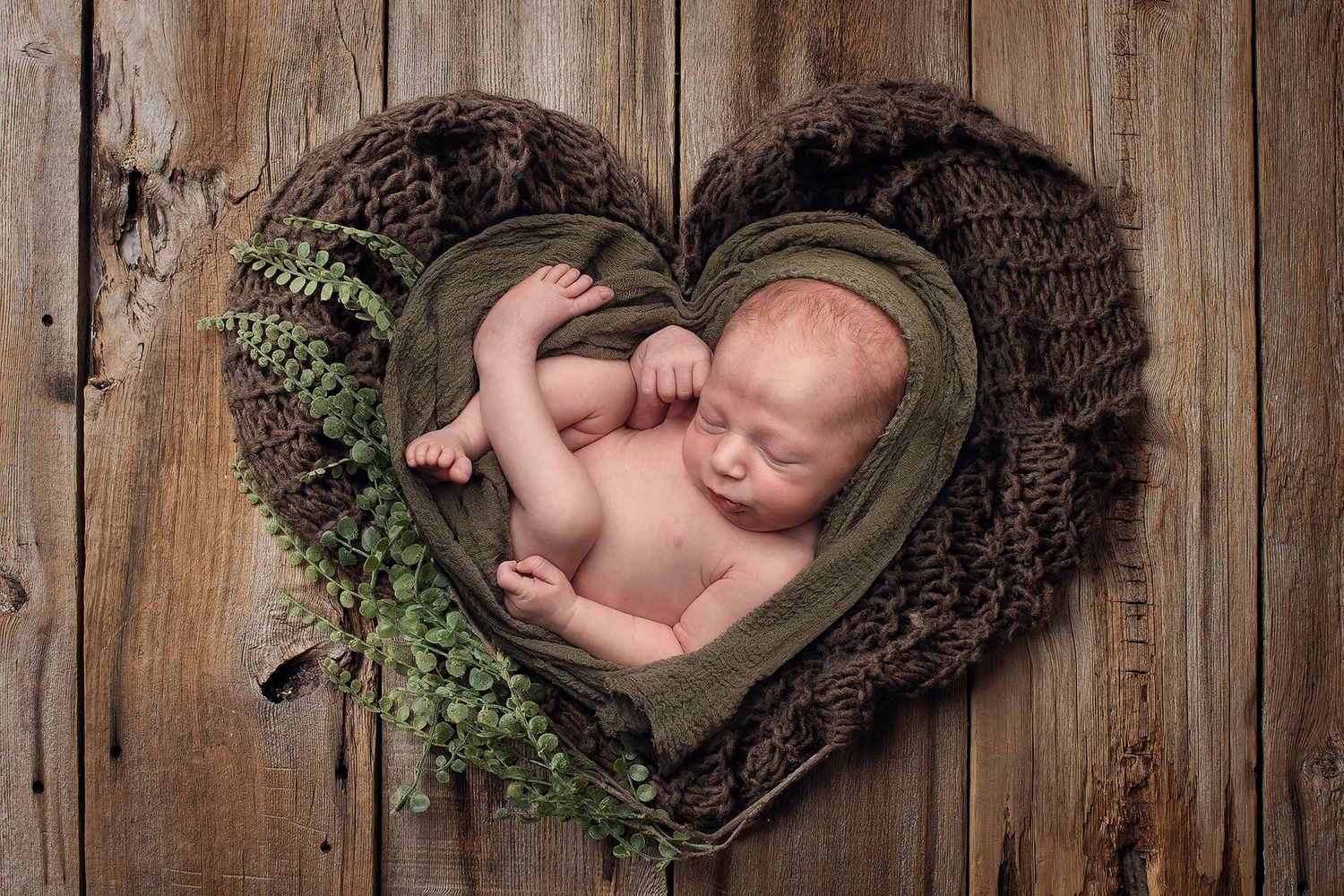 green for boys newborn photos Surrey