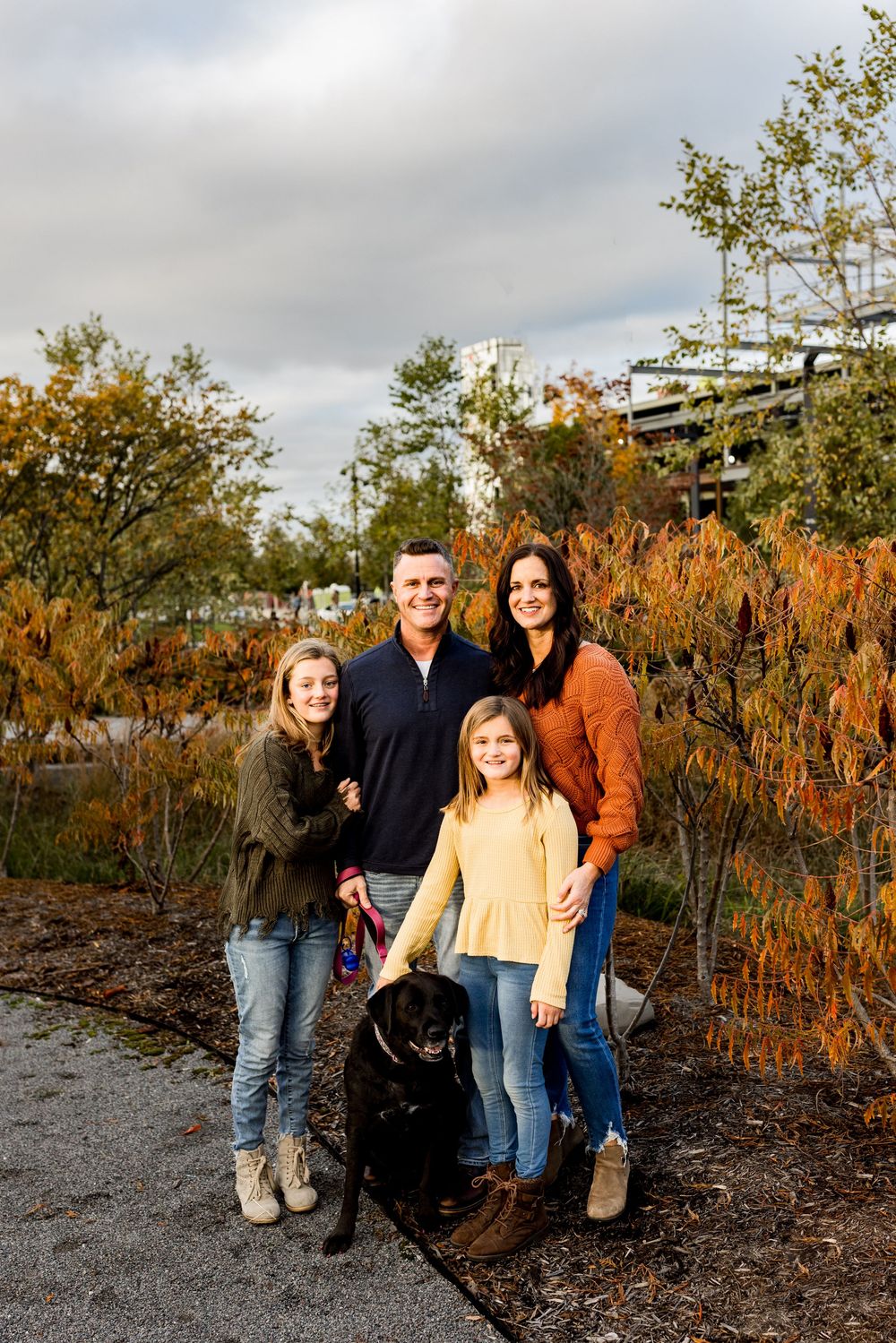 Promenade Park in Fort Wayne Indiana family Session
