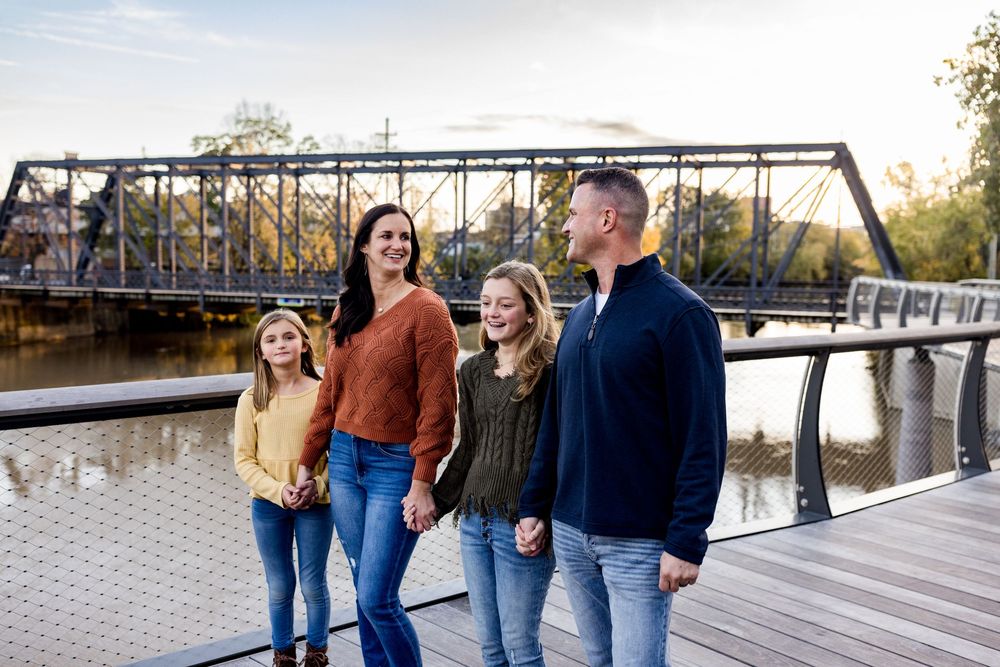 Promenade Park in Fort Wayne Indiana family Session