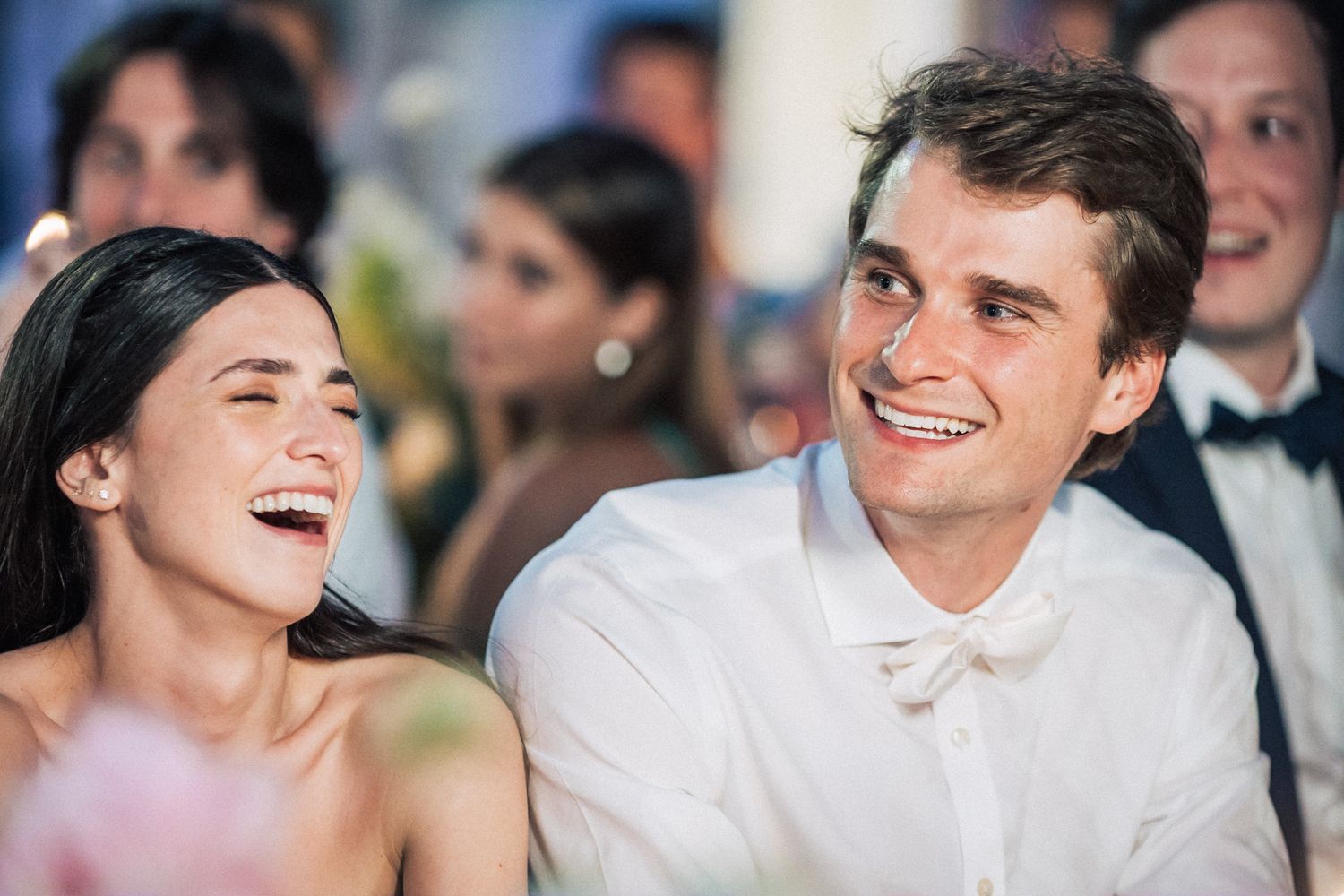 Romantic French destination wedding in Portugal — captured with cinematic flair at Forte da Cruz. By Regina Wedding Photographer Lisbon