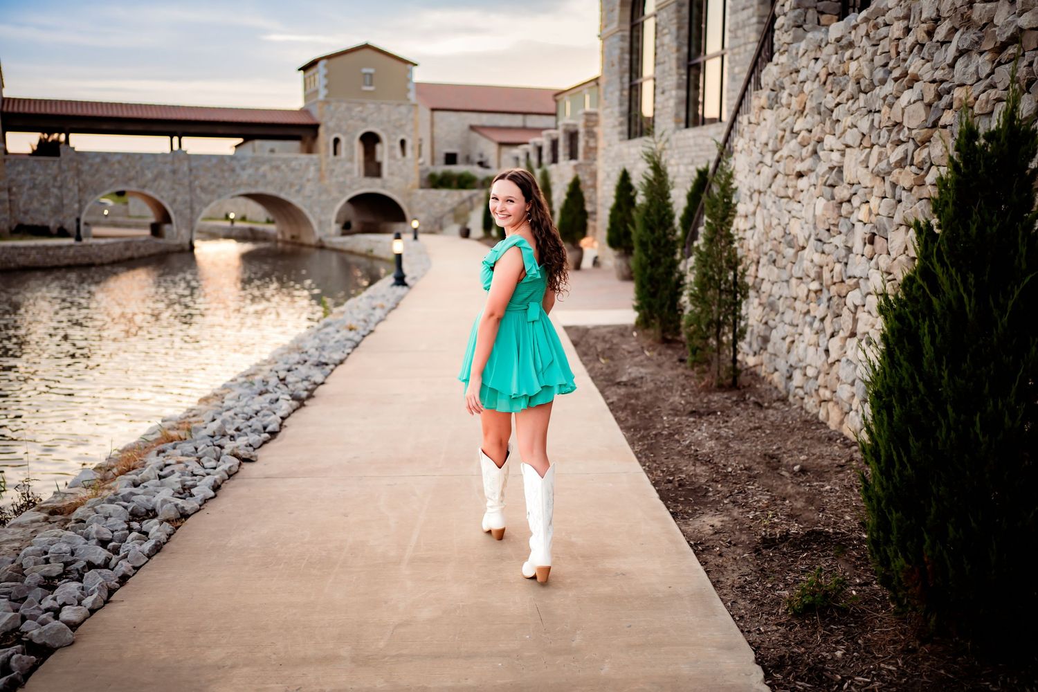 Chapel of Palacios Westlake Texas - Senior Photographer
