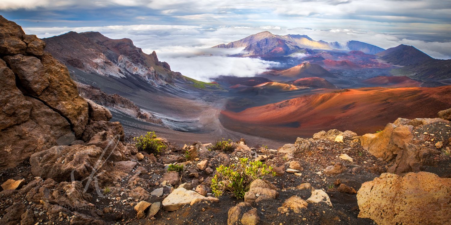 Landscape photo of the crater at Haleakalā National Park on Maui, Hawaii