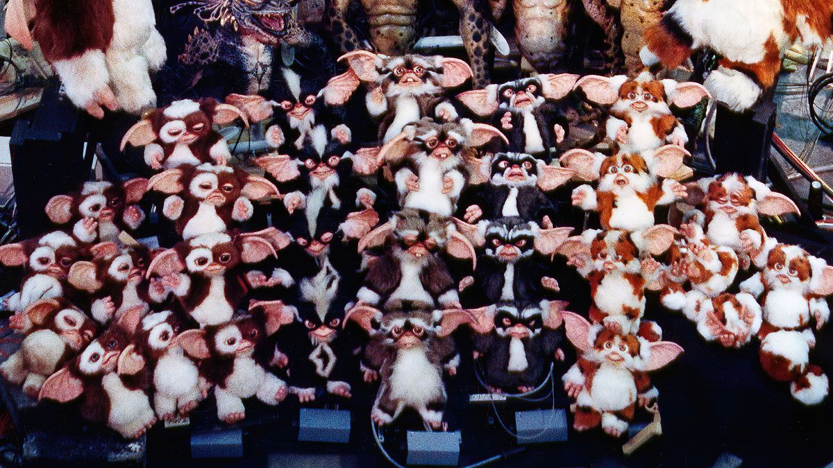 Group photo of mogwai puppets