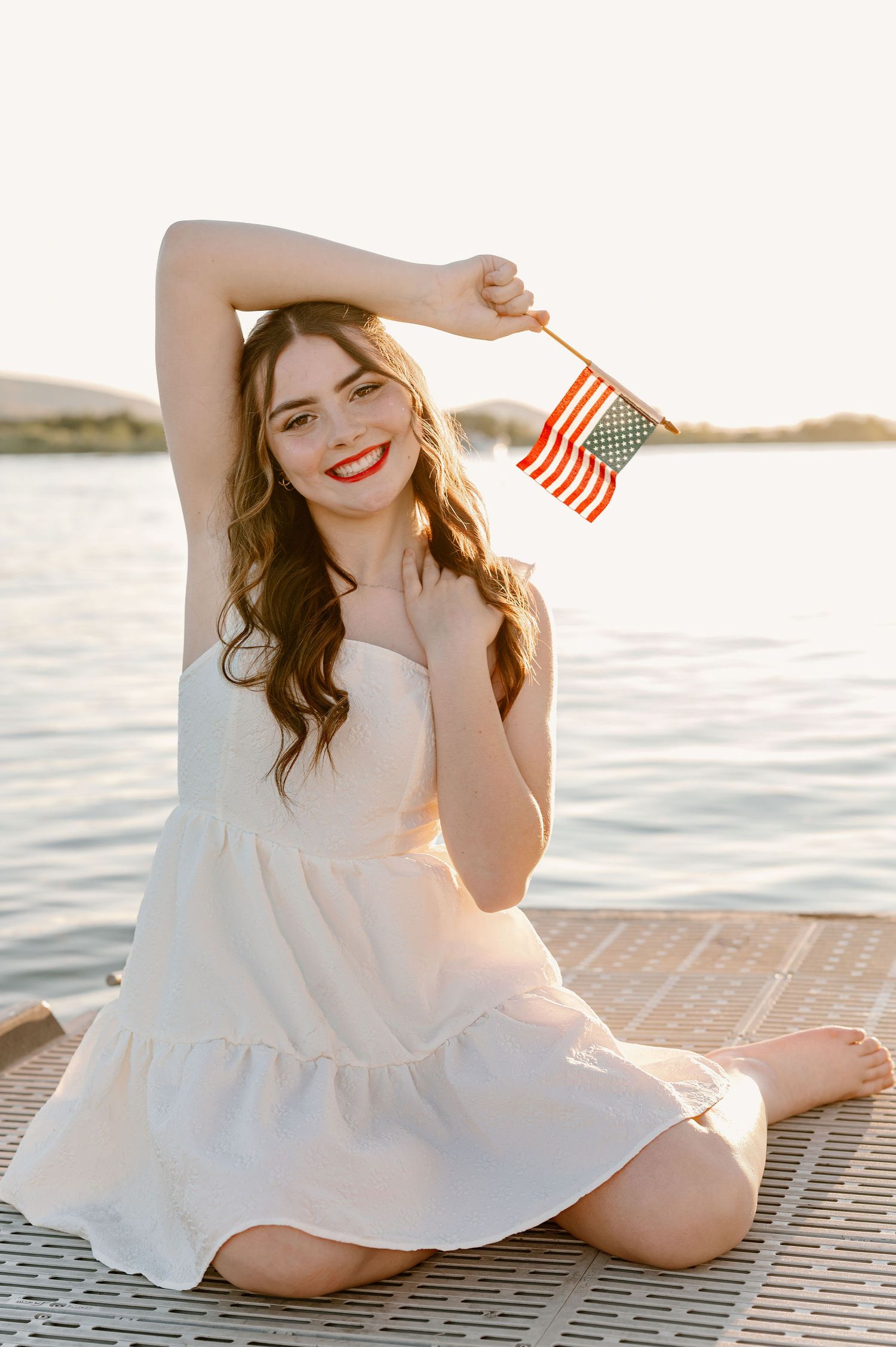Senior pictures with the American flag
