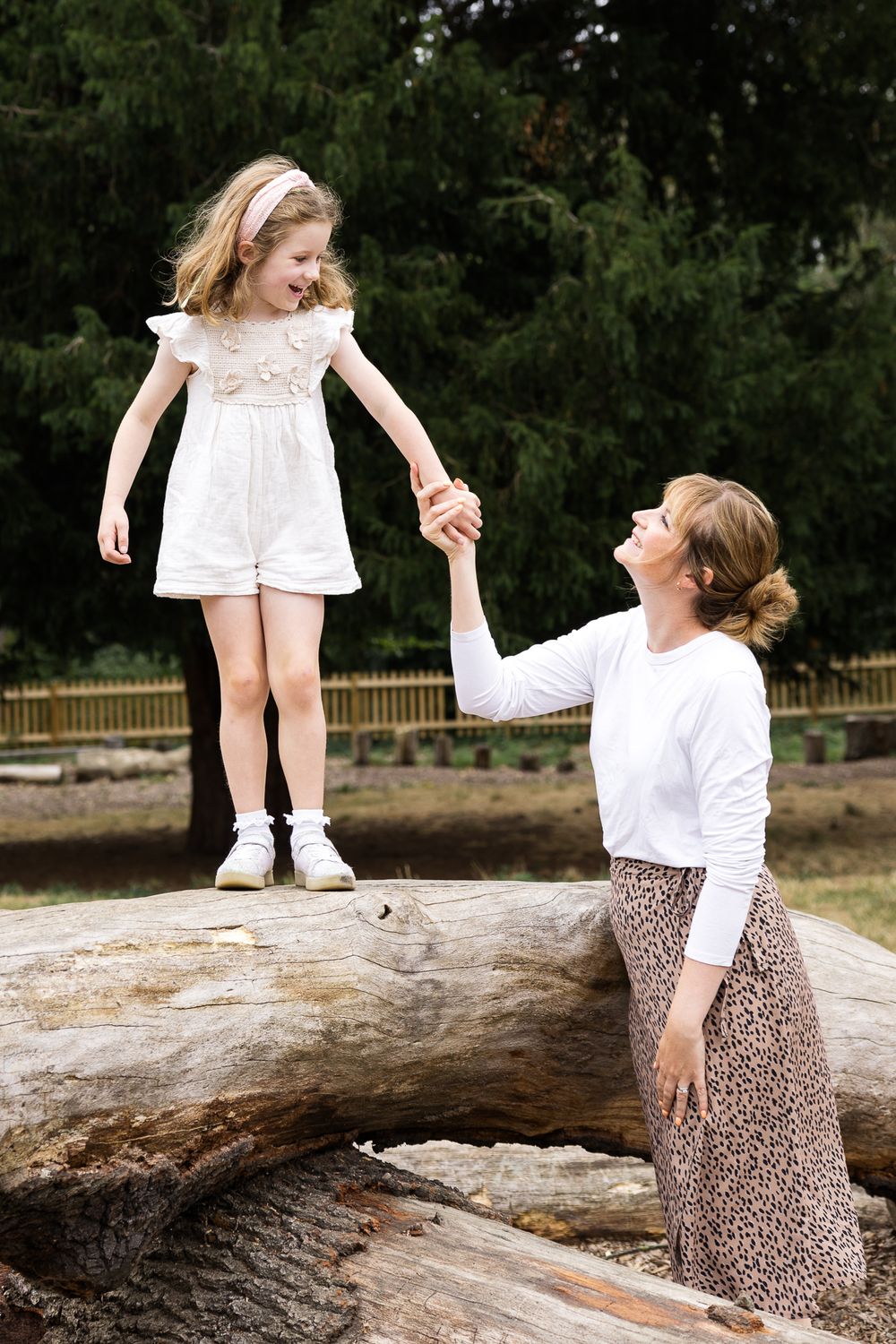 relaxed family photos wanstead park