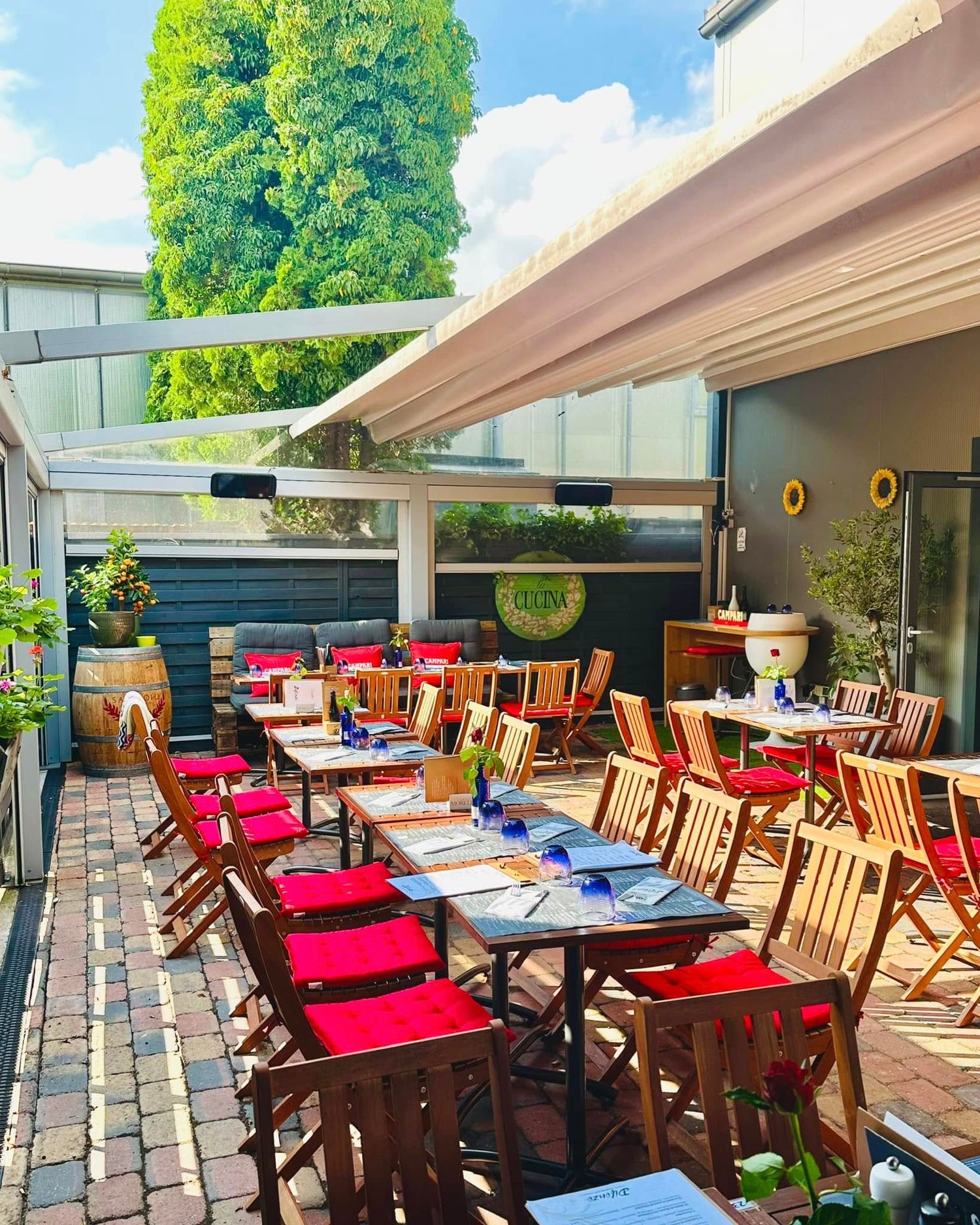 Difonzo Eat & Market in Isernhagen-Altwarmbüchen
Krendelstr. 26
italienisch essen
Terrasse
Sommer