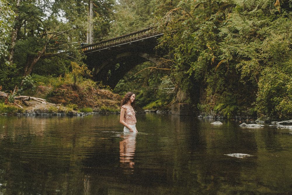 oregon senior photographers, oregon river senior photographers, portland senior photographer, Senior pictures Beaverton,